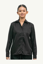 Our Soft Button Down L/S Top in Black